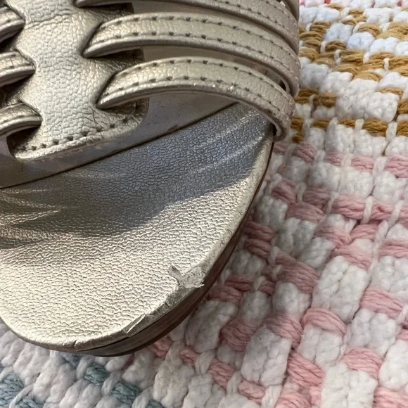 LimeLight Women’s Golden Metallic Heels size 6.5 - Picture 5 of 14